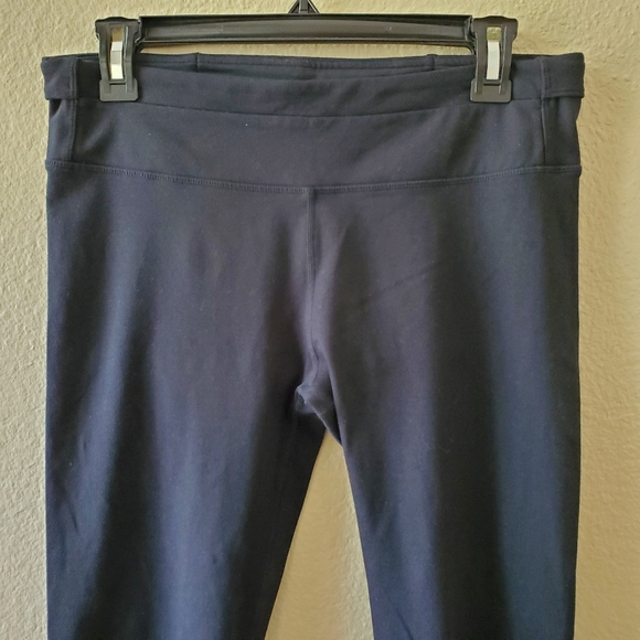 Fabletics | Trinity High-Waist Utility Ankle Length Legging Back Zip Pocket • M - Picture 2 of 8